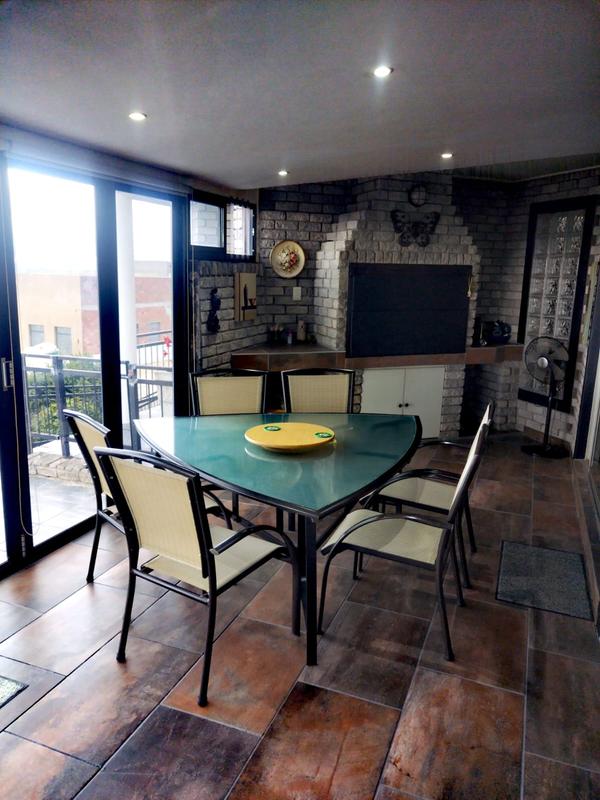 3 Bedroom Property for Sale in Gordons Bay Western Cape